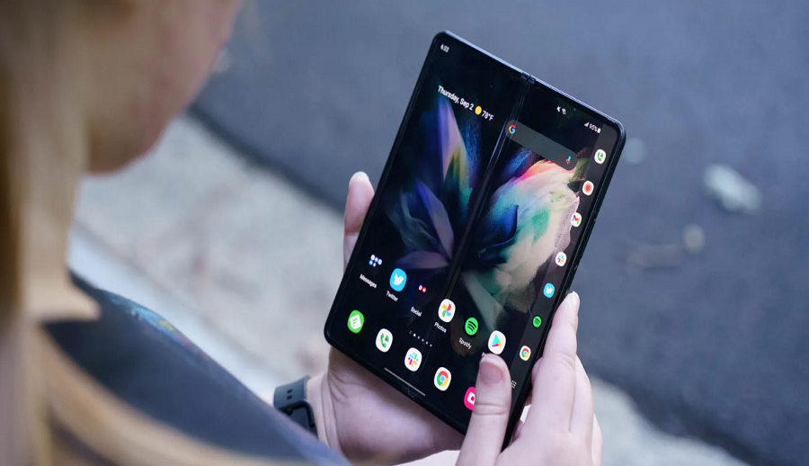 सामसङले ग्यालेक्सी जेड फोल्ड४ र जेड फ्लिप४ १५ मिलियन यूनिट ढुवानी गर्ने