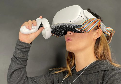 मेटाभर्समा पानी पिएको आभास दिलाउने यो भीआर डिभाइस