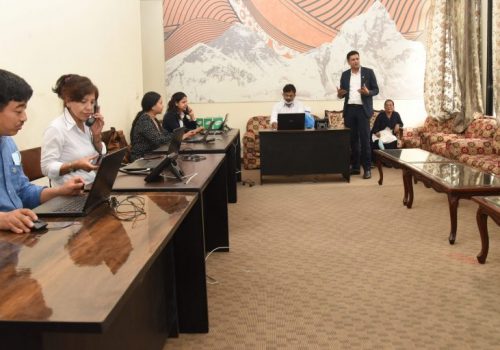 काठमाडौँ महानगरपालिकाको बारेमा केहि गुनासो वा जिज्ञासा छ? निःशुल्क टेलिफोन गरेर सोध्नुस्