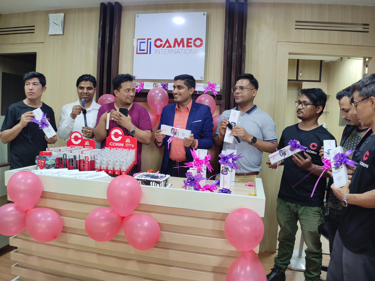 ब्लूटूथ कलिङ्ग फिचर भएको कर्न सीडब्लु ७० स्मार्टवाच नेपाली बजारमा