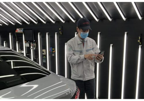 टोयोटाले गाडी जाँच्न साइबरलिङ्कको एआई फेसियल रिकग्निसन इन्जिन प्रयोग गर्ने