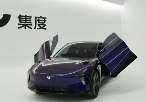 बैदूको इलेक्ट्रिक भेहिकल आर्म जिदुले अनावरण गर्यो पहिलो ‘रोबोट’ कार