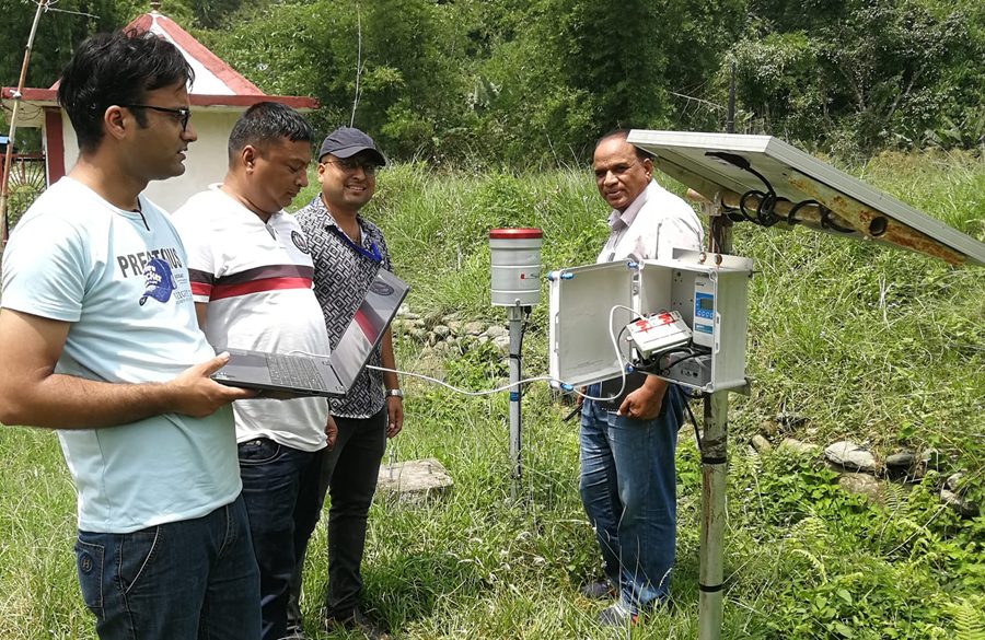 रुपातालमा स्वचालित वर्षा मापन स्टेशन जडान, रियल टाइम डाटा अनलाइनमै हेर्न सकिने