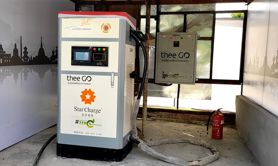 विद्युतीय सवारीको चार्जिङ स्टेसन परीक्षणको क्रममा