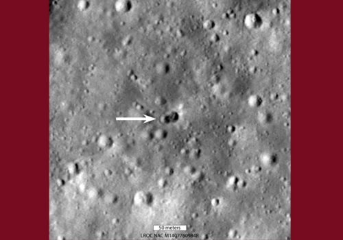 नासाको अन्तरिक्ष यानले फेला पार्यो चन्द्रमामा रहस्यमय रकेट दुर्घटनाको प्रमाण !