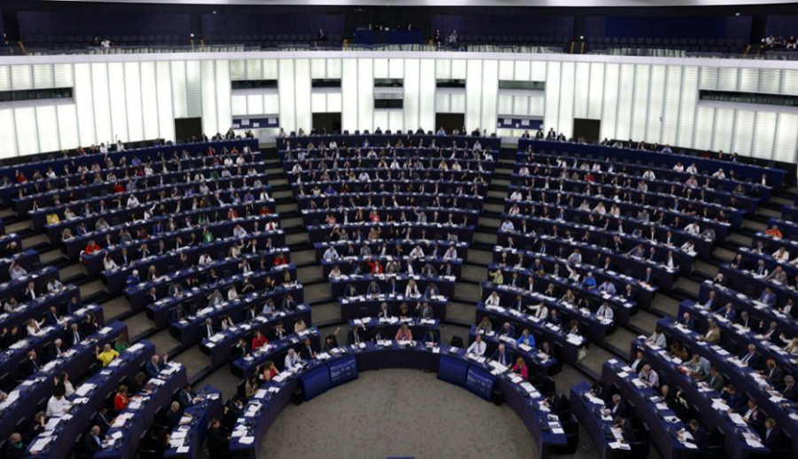 ईयुद्वारा अमेरिकाको ईभी क्रेडिट नीतिको सुरक्षात्मक स्वागत