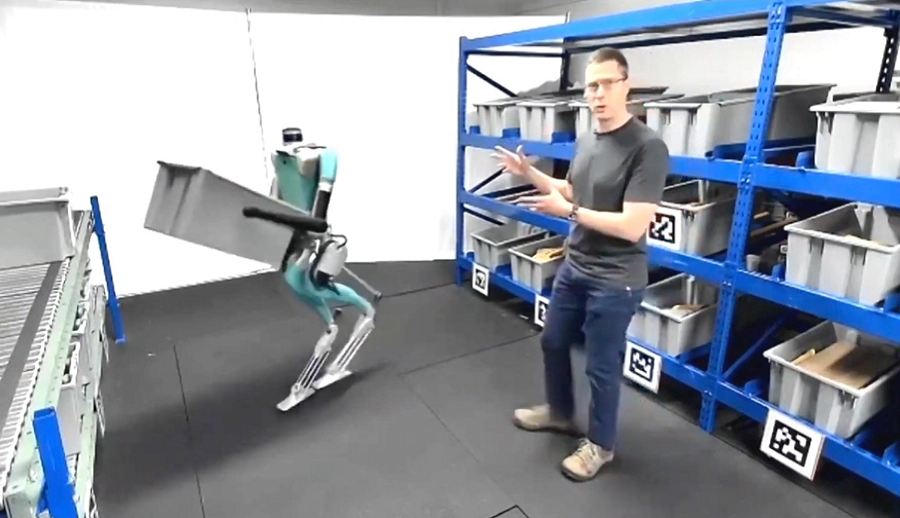 एजिलिटीको डिजिट रोबोटमा अनुहार र हात हुने