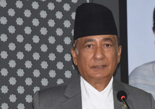 सञ्चारमन्त्री कार्कीले चढिरहेको गाडी किन्दाको खर्च नै कानून विपरित !