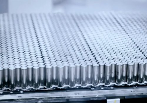 टेस्लालाई नयाँ ब्याट्री आपूर्ति गर्न कन्सासमा कारखाना निर्माण गर्दै पानासोनिक