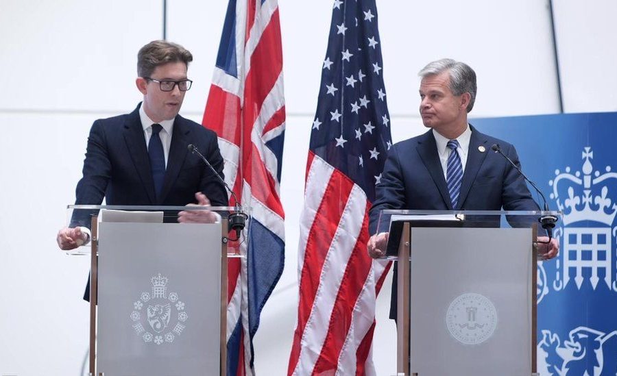 चिनियाँ सरकारले प्रविधि चोर्ने बेलायती र अमेरिकी सुरक्षा प्रमुखको दाबी