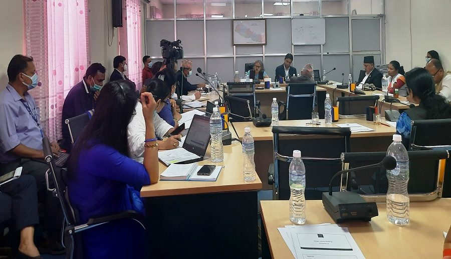 नयाँ बन्ने सरकारी भवन टेलिकमको टावर राख्न मिल्नेगरी निर्माण गर्न विकास समितिको निर्देशन