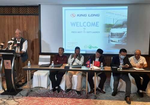 किङ्ग लङ्गका विद्यूतीय माईक्रोबस नेपाली बजारमा