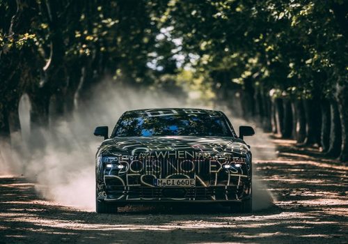 रोल्स रोयसको इलेक्ट्रिक ‘स्पेक्टर’ फ्रान्समा परीक्षण हुँदै