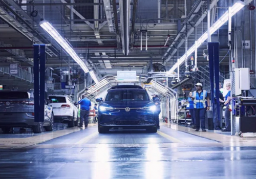 जर्मनीबाट अमेरिकातर्फ गाडी निर्यातमा भारी गिरावट, नयाँ आयात शुल्कको प्रभाव