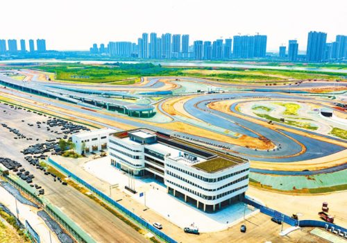 चीनको वुहानमा इन्टेलिजेन्ट, कनेक्टेड सवारी साधनहरूको परीक्षण साइट तयार