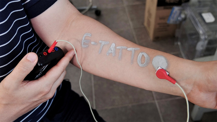 नानोटेक ट्याटुबाटै स्वास्थ्य निगरानी गर्ने उपकरणको विकास गरिँदै