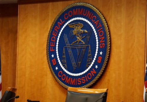 नेट तटस्थता नियम पुनर्स्थापना अस्थायीरूपमा अमेरिकी अपील अदालतद्वारा रोकियो