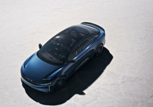 लुसिडको तीन मोटर पावरयुक्त सेडानको नयाँ लग्जरी ईभी ब्रान्ड लन्च