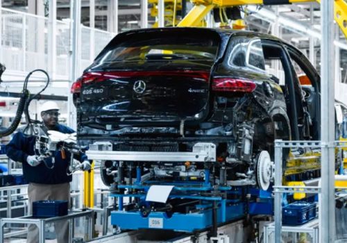 मर्सिडिज बेन्जको अमेरिकामा आफ्नो पहिलो इलेक्ट्रिक एसयूभी उत्पादन शुरु