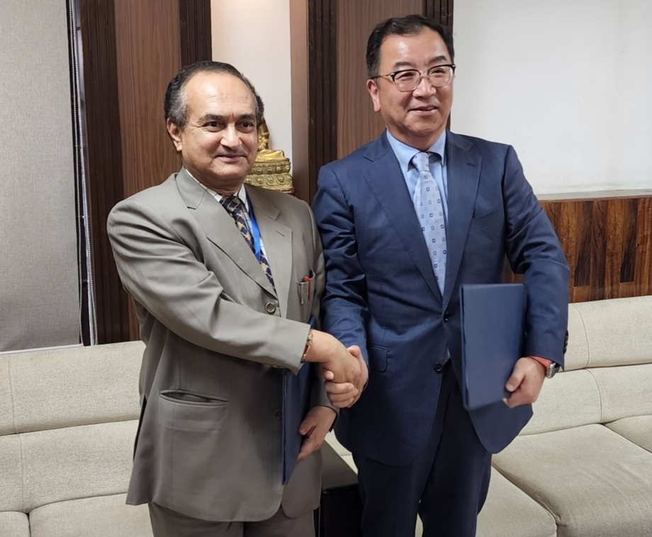 Samsung signs MoU with Institute of Engineering to provide future tech skills to youth