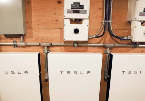 टेस्लाले जापानमा निर्माण गर्यो भर्चुअल पावर प्लान्ट