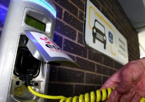 बेलायतमा इलेक्ट्रिक गाडीको चार्जिङ प्वाइन्टलाई बढावा