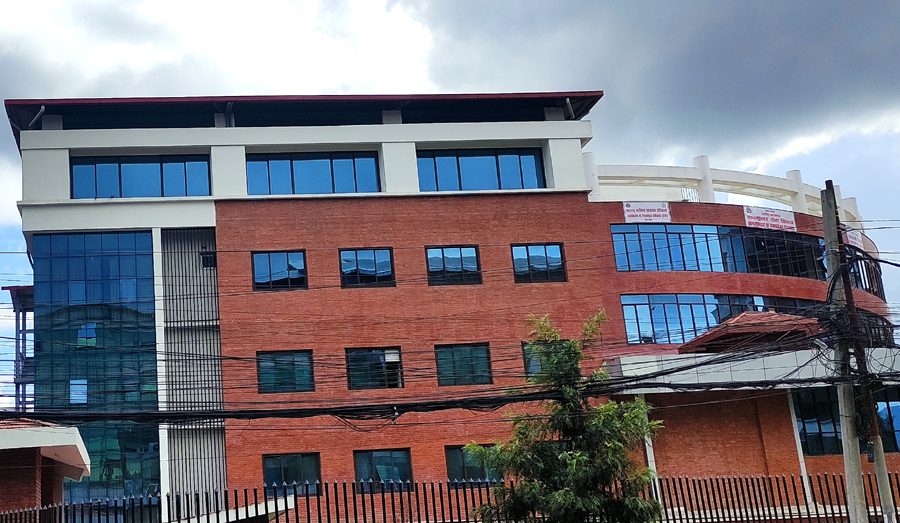 राहदानीको सर्भरमा समस्या, एसएमएस आएपछि मात्र पासपोर्ट पाईने