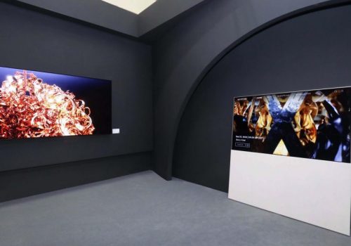 एलजीले आफ्नो स्मार्ट टिभीहरूबाटै एनएफटी कारोबार गर्न दिँदै