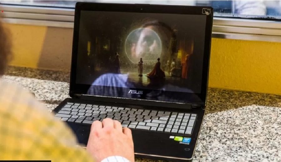 “घोडामा सवार एक अन्तरिक्ष यात्री” को मृत्यु