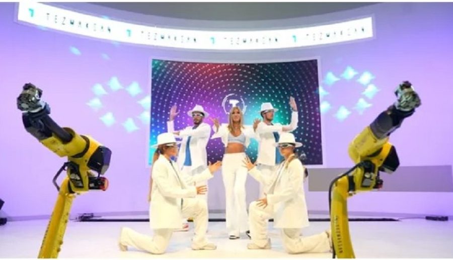 अमेरिकामा रोबोट डान्स मेला हुने