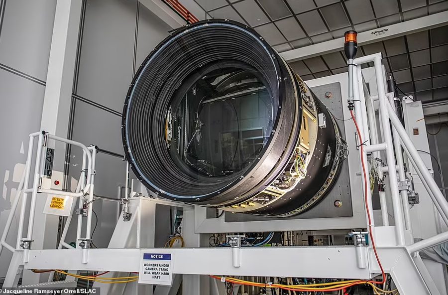 ३२०० एमपी भएको विश्वको सबैभन्दा ठूलो डिजिटल क्यामरा, २४ किमी टाढाको गल्फ बल हेर्न सकिने