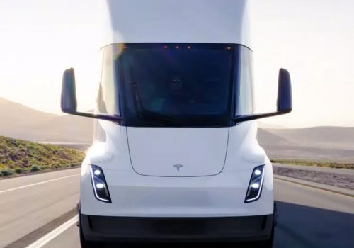 इलेक्ट्रिक ट्रक टेस्ला सेमीको उत्पादन शुरु, पेप्सीले पहिलो इलेक्ट्रिक ट्रकहरू प्राप्त गर्ने