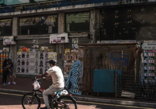 चीनको आईफोन फ्याक्ट्री नजिक करिब १० लाख मानिस लकडाउनमा