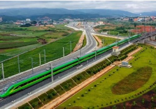 चीनको निर्यात केन्द्रले नयाँ हाई स्पीड विद्युतिय ट्रेन लाइन पाउने