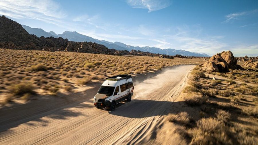 स्टारलिंकको नयाँ ‘डिश किट’मार्फत गुडिरहेको साधनमा इन्टरनेट सेवा उपलब्ध हुने