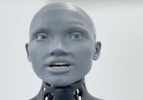 विश्वको सबैभन्दा उन्नत ह्युमनोइड रोबोट ‘अमेका’ चाँडै हिड्ने