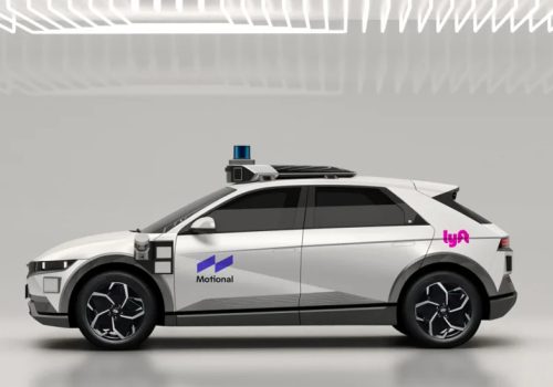 लिफ्ट र मोशनलले अमेरिकाको लस एन्जलसमा स्वचालित ट्याक्सी सेवा शुरु गर्ने