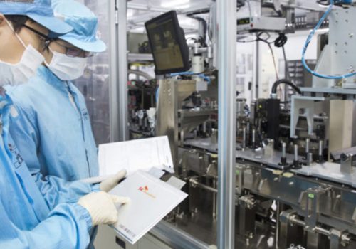 एसके अनले निसान ब्याट्रीहरू उत्पादन गर्न प्रयोग गरिने किटहरूको अर्डर दिँदै