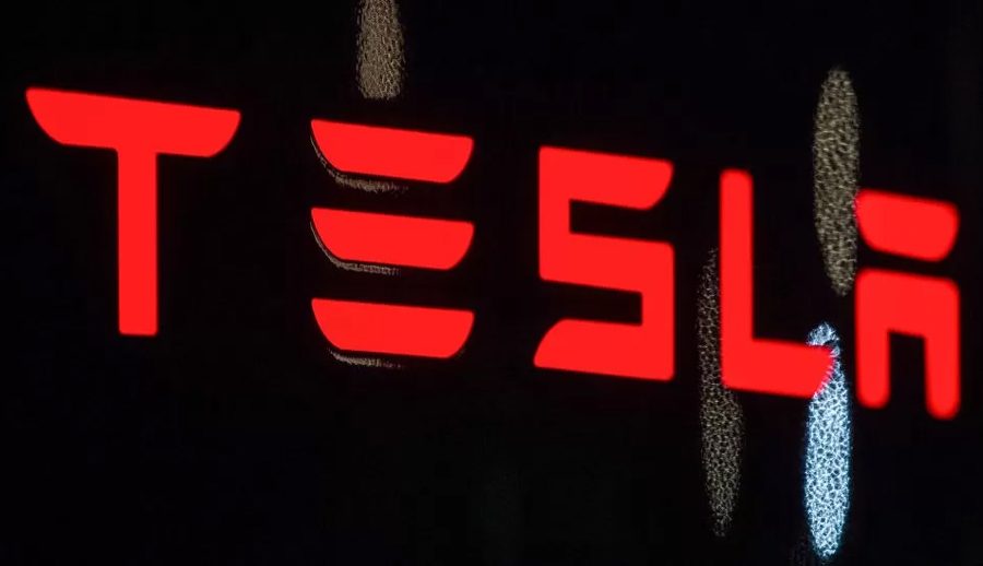 टेस्लाको जर्मनी स्थित प्लान्टमा आगजनी गरेको अति वामपन्थी समूहको दाबी