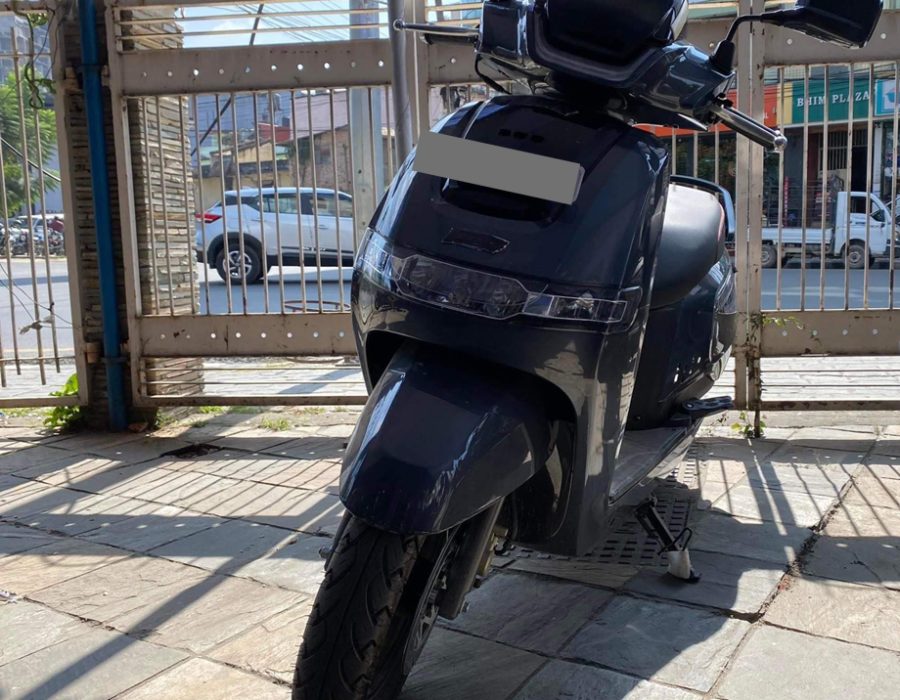 नेपाली सडकमा परीक्षणको क्रममा देखियो टीभीएसको इलेक्ट्रिक स्कुटर