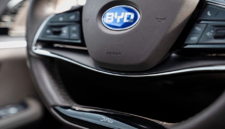 प्रतिस्पर्धा तीव्र हुँदै जाँदा बीवाईडीको दोस्रो त्रैमासिकमा खुद आम्दानी ३० प्रतिशतले घट्यो