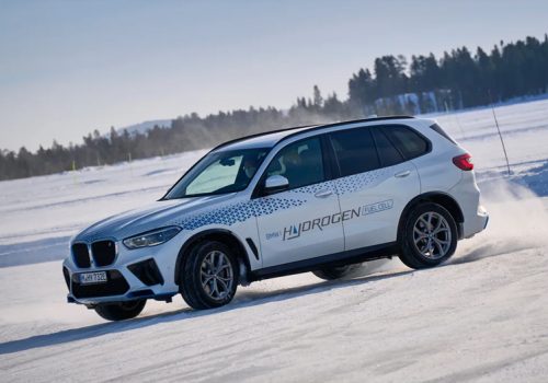 बीएमडब्लु आईएक्स ५ हाइड्रोजन ईन्धन-सेल ईभी युरोपमा उत्पादन हुँदै