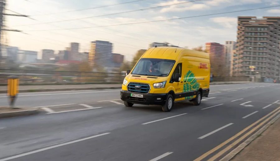 डिएचएलले अर्डर गर्यो २ हजार फोर्ड ई-ट्रान्जिट इलेक्ट्रिक डेलिभरी भ्यान