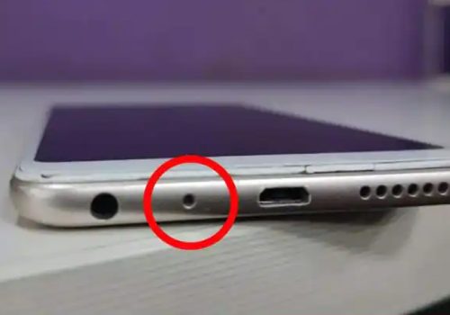 हरेक स्मार्टफोनमा हुने यो प्वालको काम के हो जान्नुहोस्