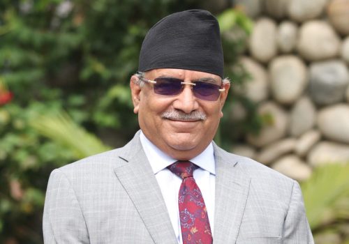 व्यक्तिगत मोबाइल ल्याउँदा देखिएको समस्या समाधान गर्न प्रधानमन्त्रीको निर्देशन