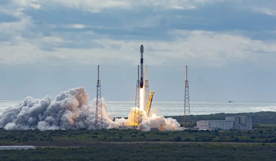 स्पेसएक्सद्वारा २४ ओटा स्टारलिंक स्याटेलाइटको नयाँ ब्याच प्रक्षेपण