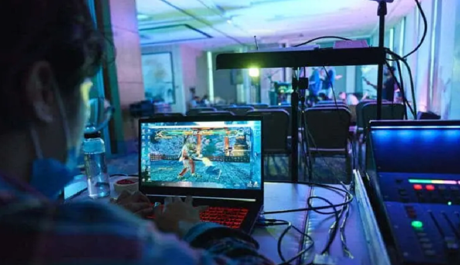 बीओईद्वारा ६०० हर्ज गेमिङ ल्यापटप डिस्प्ले प्रस्तुत