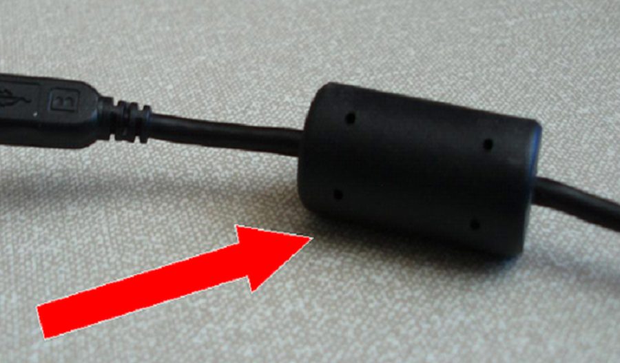 ल्यापटपको चार्जरमा कालो सिलिन्डर किन हुन्छ? थाहा पाउनुहोस् यो कति उपयोगी छ