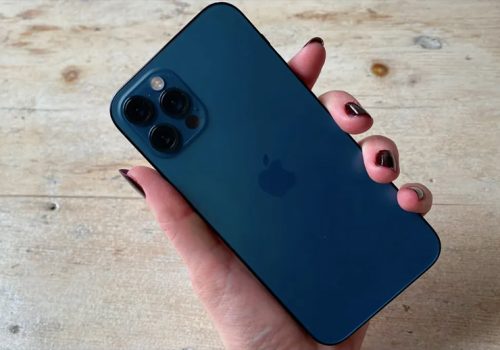 फ्रान्सले बिक्रीमा प्रतिबन्ध लगाएसँगै बेल्जियमले पनि उठायो एप्पल आईफोन १२ विकिरणमा प्रश्न