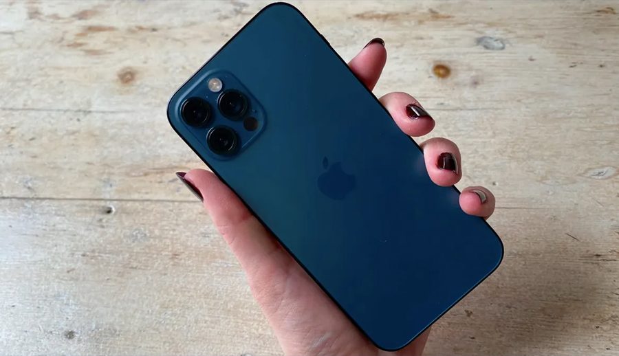 फ्रान्सले बिक्रीमा प्रतिबन्ध लगाएसँगै बेल्जियमले पनि उठायो एप्पल आईफोन १२ विकिरणमा प्रश्न